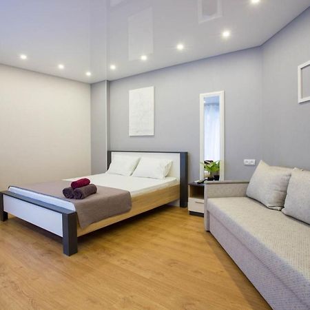New Studio In The City Center - Mykoly Khvylovoho Str 5-2 Charkiw Exterior foto